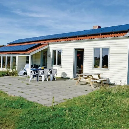 Holiday home Awesome In Ringkobing Dk With Wifi